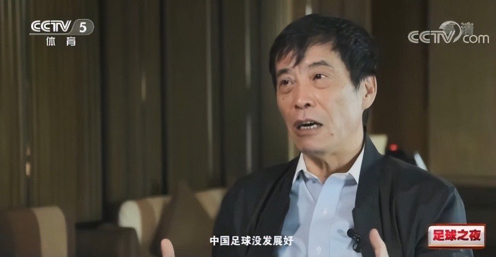 泰晤士：尤文与曼城展开谈判希望冬窗租借卡尔文-菲利普斯《泰晤士报》报道，致力于冬窗补强中场的尤文图斯已就租借卡尔文-菲利普斯，与曼城展开谈判。